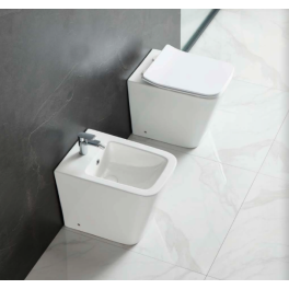 Coppia sanitari Karag serie LT Rimless filo muro, Vaso + Bidet