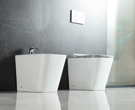 Coppia sanitari Karag serie LT Rimless filo muro, Vaso + Bidet - immagine 2
